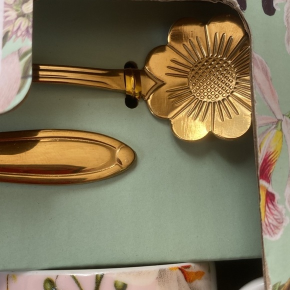 British Tea Shop Wild Bird Bone China 2 Espresso Cups & 2 Coffee Spoons - Picture 5 of 7